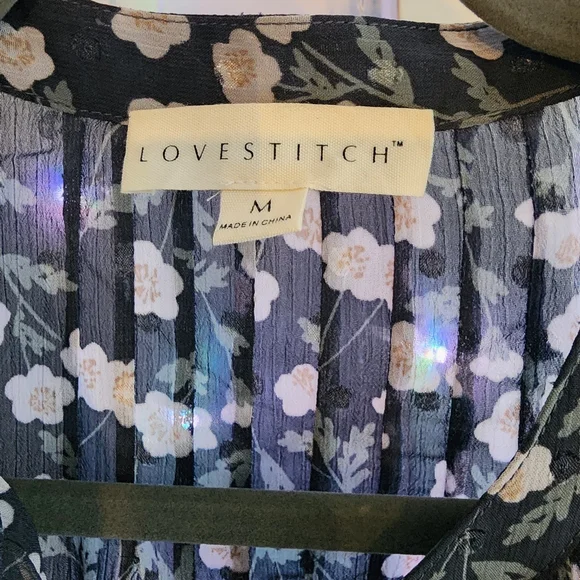 Lovestitch Charcoal Floral Sheer Long Sleeve Top Size Medium NWOT - Picture 3 of 5